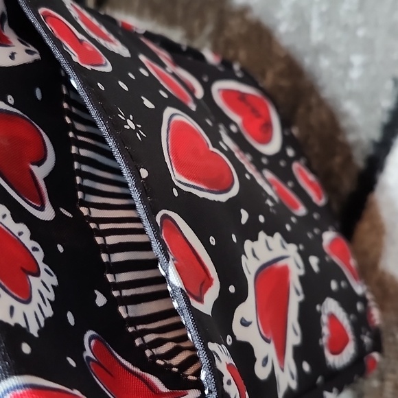 BRIGHTON GRAPHIC HEARTS-A-FLUTTER UTILITY CROSSBODY BAG - Picture 7 of 12